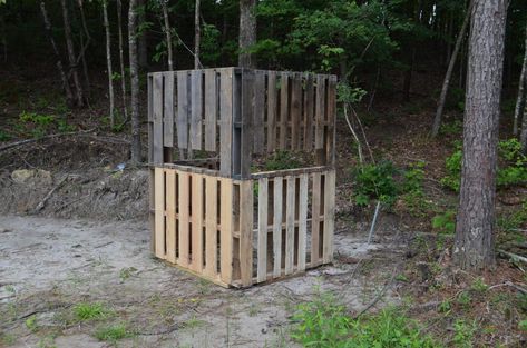 The Pallet Blind: A Great Hunting Blind, Practically Free | Great Days Outdoors Hunting Ground Blinds, Deer Blind Plans, Deer Hunting Stands, Hunting Shack, Deer Stand Plans, Shooting House, Deer Feeders, Hunting Stands, Ground Blinds