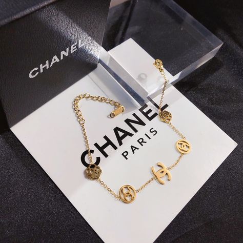 L075 Chanel bracelet 105888 Versace Earrings, Chanel Bracelet, Chanel Paris, Ring Bracelet, Earring Necklace, Necklaces Bracelets, Fendi, Dior, Chanel