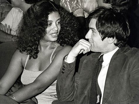 Former spouses, Diahnne Abbott and Robert DeNiro Diahnne Abbott, Swirl Couples, Vintage Black Glamour, Interracial Love, Color Blind, Interracial Couples, Al Pacino, Lovey Dovey, Vintage Glamour