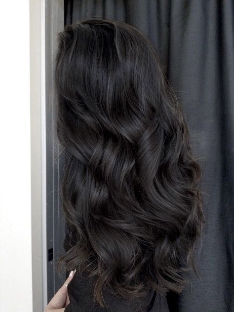 Black Wavy Hair, Dark Brunette Hair, Hairstyles For Layered Hair, Long Dark Hair, Hair Stylies, Long Hairstyles, Beautiful Long Hair, Brunette Hair, Aesthetic Hair