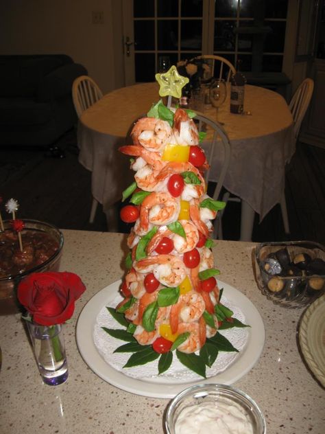 Shrimp Christmas Tree, Shrimp Tree, Shrimp Christmas, Appetizer Tree, Vegan Wings, Holiday Appetizers Christmas, Shrimp Appetizer, Christmas Yummies, Christmas Delights