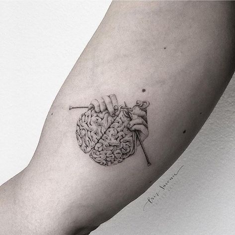 Psychology Tattoo, Brain Tattoo, Shape Tattoo, Geniale Tattoos, Detailed Tattoo, Pattern Tattoo, Half Sleeve Tattoo, Tattoo Ink, Creative Tattoos