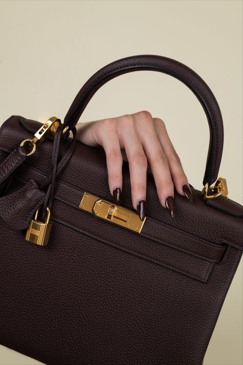 Hermès - Kelly 28 Togo in Rouge Sellier GHW Hermes Kelly 28, Personal Shopper, Minimalist Fashion