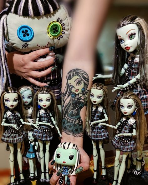 Frankie Stein Tattoo, Monster High Tattoo Ideas, Frankie Stein Fanart, Frankie Stein G3, Monster High Tattoo, Tattoo Monster, High Tattoo, Monster High Frankie Stein, Monster High Frankie