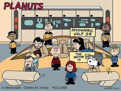 Peanuts - Star Trek the Next Generation - Japanese Ghost <--This is soooo adorable! A mashup of two of my favorite things!! :D Star Trek: Enterprise, Star Trek Tng, Wheel Of Time, Star Trek Funny, Star Trek Art, Starship Enterprise, The Peanuts, Star Trek Universe, Star Trek Ships