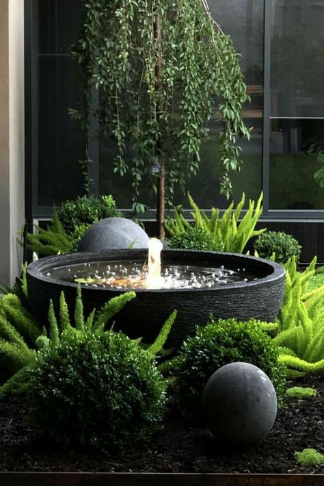 Very Small Garden, Very Small Garden Ideas, Garden Ideas On A Budget, Landscaping Water Feature, Small Garden Ideas, Garden Water Feature, Small Courtyard Gardens, Driftwood Projects, Budget Garden