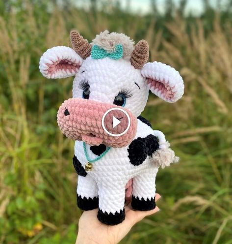 These images are for crochet patterns and These images are for crochet gifts Aesthetic Crochet Sweater, Crochet Ideas Aesthetic, Free Crochet Sweater, Crocheted Cow Pattern, Crochet Patterns Free, Crochet Toys Free, Funny Cow, Plushie Patterns, Crochet Cow