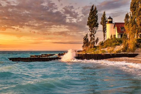 15 Best Things to Do in Frankfort, MI Hiking Wisconsin, Frankfort Michigan, Lake Lighthouse, Michigan Road Trip, Michigan Summer, Lake Photography, Coastal Cities, Nature Preserve, Northern Michigan