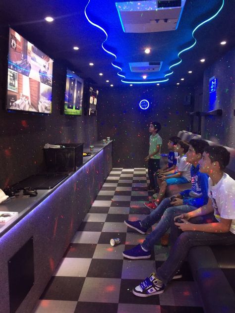 Best Party for any event. #Awesome #Miami #Games #Express. Video Game Lounge, Gaming Restaurant, Game Lounge Design, Gaming Lounge Ideas, Gaming Lounge Design, Arcade Business Ideas, Gamenet Design, Small Arcade Business, Video Games Room