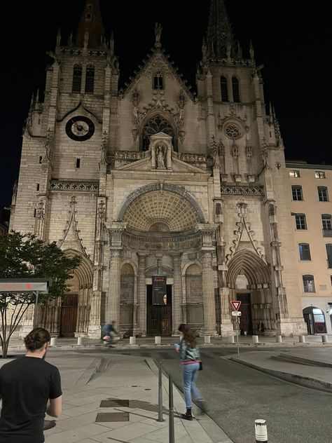 Leon France, I Want To Travel, Jet Setter, Barcelona Cathedral, France, Travel, Leon