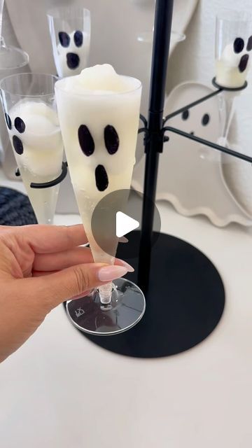 bren | home, holidays & lifestyle | Dallas tx on Instagram: "SPOOKY GHOST PUNCH! 🥂👻 

Comment “CHEERS” below to receive a DM with the link to shop this post ⬇ https://liketk.it/4SJLB 

This ghostly punch is super simple to make and adds a fun touch to your party drinks. 🍋🎃 Just lemon sorbet and champagne (or use Sprite or sparkling soda for a non-alcoholic version), and my DIY ghost flutes make it extra spooky! 🖤🕸 

#halloween #spookyseason #halloweendiy #halloweenideas #halloweeninspo #halloween2024 #halloweenparty #halloweendrinks #halloweendrink 

Ghostly champagne punch, halloween diy, Halloween inspo, Halloween party, Halloween ideas, halloween drink, Halloween drinks" Spooky Drinks For Halloween, Halloween Champagne Drinks, Boo Brunch Ideas, Halloween Mocktails Non Alcoholic, Halloween Drinks Nonalcoholic, Non Alcoholic Punch, Champagne Punch, Halloween Drinks Alcohol, Halloween Camping