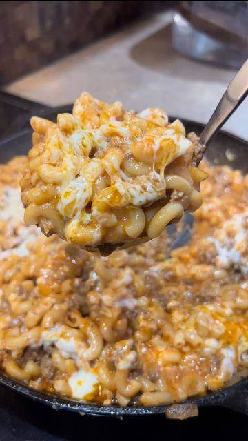 Cheesy Hamburger Helper, Ground Beef Pasta Recipes, Macaroni Noodles, Beef Pasta Recipes, Ground Beef Pasta, Beef Pasta, Hamburger Helper, Canned Tomato Sauce, Easy Dinners