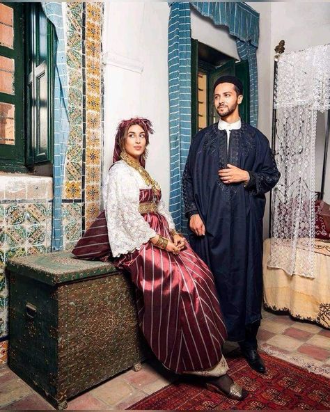 Libya Traditional Clothes, Libyan Traditional Clothing, Libyan Aesthetic, Libyan Clothing, Libyan Culture, Wedding Festivities, Culture Clothing, Dress Art, Painting Inspo