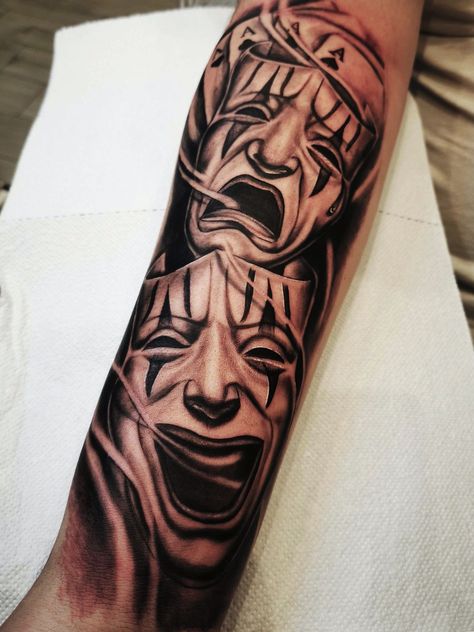 Greek Mask Tattoo, Mask Tattoo Design, Tattoo Pierna, Forearm Tattoo Quotes, Chest Tattoo Ideas, Neon Tattoo, Realistic Tattoo Sleeve, Gangsta Tattoos, Chicano Tattoos