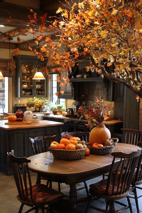 Fall Kitchen Decor Ideas, Cabin Interior Design, Huge Kitchen, Farmhouse Kitchen Remodel, Fall Kitchen Decor, Country Dining Rooms, Dream Life House, Kitchen Decor Ideas, Fall Thanksgiving Decor