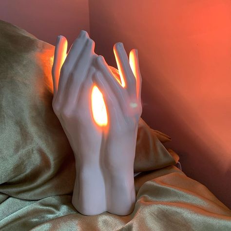 Hand Sculpture Art, Pink Light Bulb, Ceramic Hands, Hand Artwork, Hands Sculpture, Hand Lamp, Funky Decor, Hand Sculpture, Hand Molding