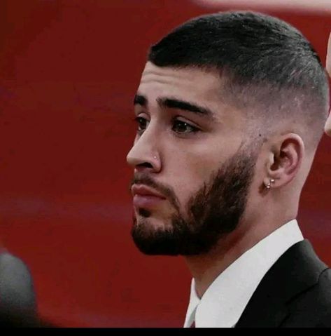 Zayn Malik Photography In Movie. Zyne Malik Hairstyles, Zayn Malik Hairstyle Buzz Cut, Buzzcuts Mens, Buzzcut Men Fade With Beard, Zayn Malik Hairstyle Short, Buzzcut With Beard, Zayn Malik Buzzcut, Zyne Malik, Men Short Hair Fade