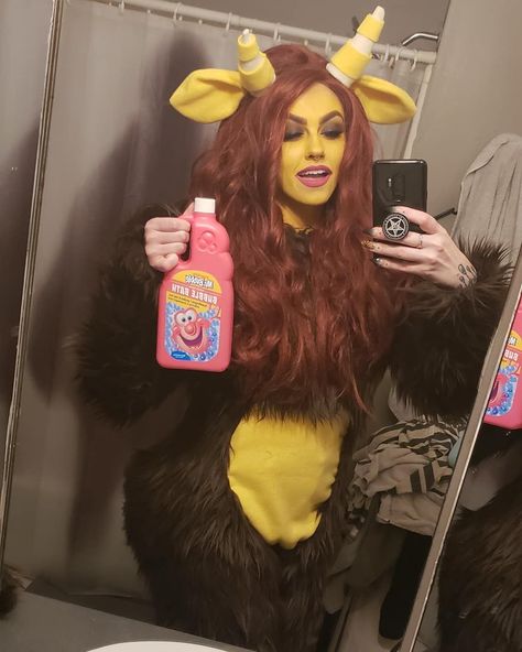 Connie Hormone Monstress Costume, Hormone Monstress Costume, Connie Big Mouth Costume, Big Mouth Halloween Costumes, Hormone Monster Costume, Big Mouth Cosplay, Big Mouth Costume, Random Halloween Costumes, Hormone Monstress