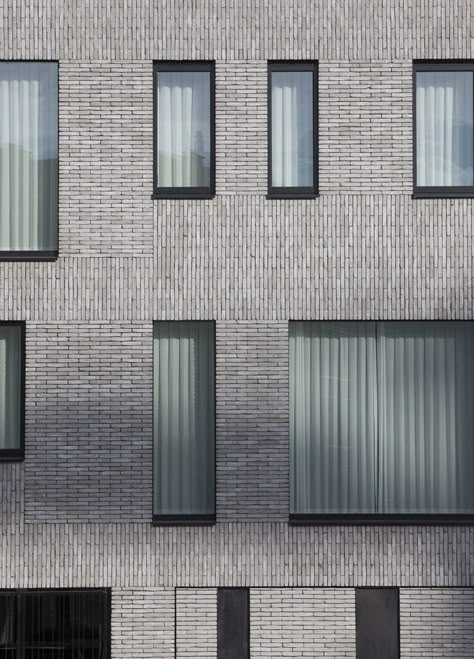 UAU collectiv , Philippe Van Gelooven · House S · Divisare Exterior Wall Cladding, Brick Cladding, Brick Detail, Brick Architecture, Brick Facade, Brick Design, Building Facade, Brick Building, Architecture Exterior