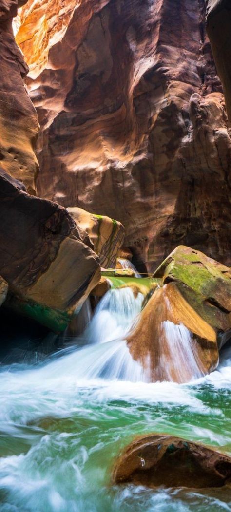 Wadi Mujib Siq Trail, Jordânia Poster Collection, Amman, Landscape Photographers, Asia Travel, Places To Go, Jordan, Water, Travel