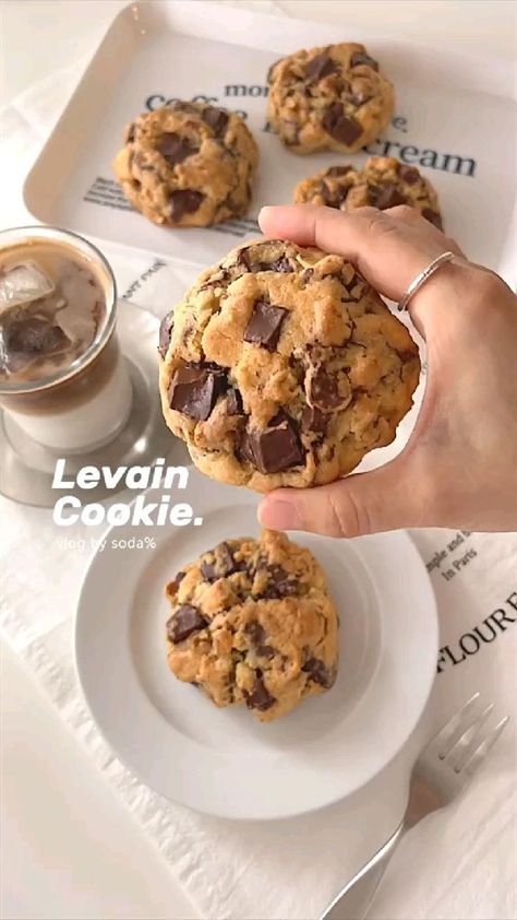 Lunch Party Ideas, Luxury Cookies, Biscuits Diététiques, Chocolate Dishes, Easy Baking Recipes Desserts, Tasty Baking, Fun Baking Recipes, Food Videos Desserts, Easy Baking Recipes