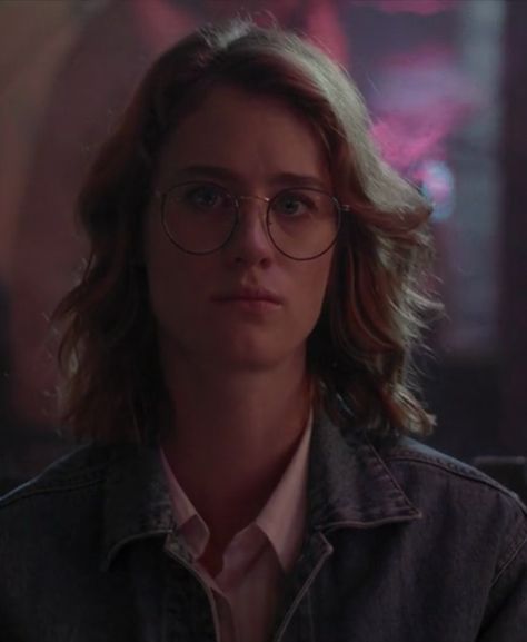 Cameron Howe, Black Mirror San Junipero, Mac Davis, San Junipero, Mackenzie Davis, Canadian Actresses, Female Portraits, Famous Faces, Woman Crush