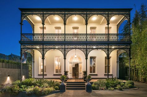 Colonial Facade, Outdoor Columns, New Orleans Architecture, Beautiful Home Gardens, Hotel Exterior, French Colonial, Beautiful Houses, Building Facade, Bedroom House