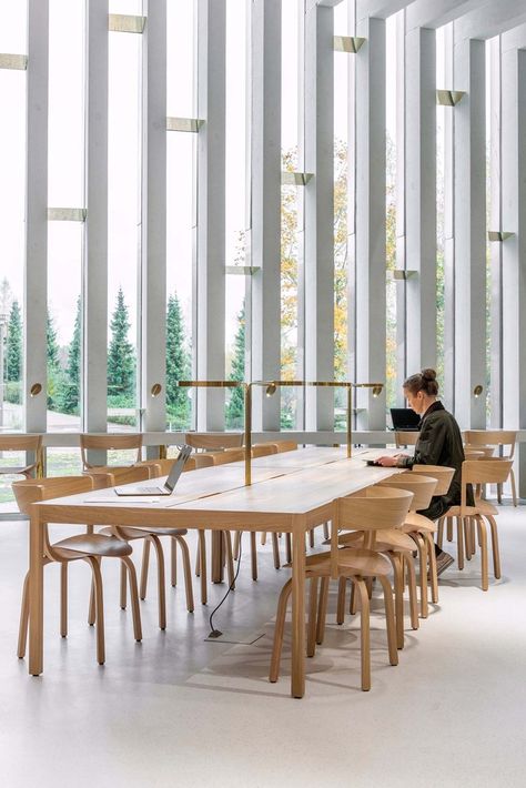 Gallery of Kirkkonummi Library / JKMM Architects - 5 Painted Bookshelf, Public Library Design, Study Cafe, Library Pictures, Community Halls, Timber Walls, Library Architecture, City Library, Big Table