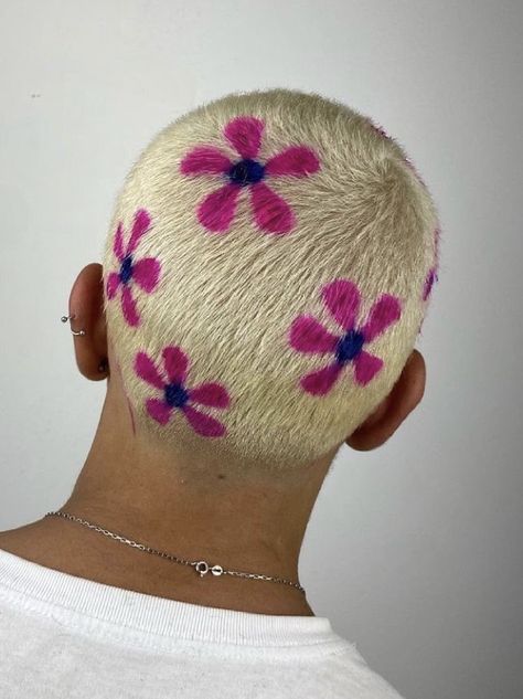 Shaved Head Designs, Buzzed Hair Women, Cool Hair Designs, Hair Colour Design, Hair Print, Dyed Curly Hair, Shaved Hair Designs, Buzzed Hair, Hair Tattoo