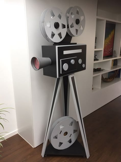 Cinema Theme Party Decoration, Diy Movie Camera Prop, Cultural Night Decorations, Movie Themed Vbs, Oscar Decorations Ideas, Vbs Movie Theme, Hollywood Theme Party Decorations, Movie Theater Theme, Vintage Movie Camera