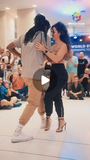 Uptown Funk Dance, Bachata Outfit, Vogue Dance, Ballroom Dance Photography, Contemporary Dance Moves, Hymn Music, Got Talent Videos, Romantic Dance, Ballroom Hair