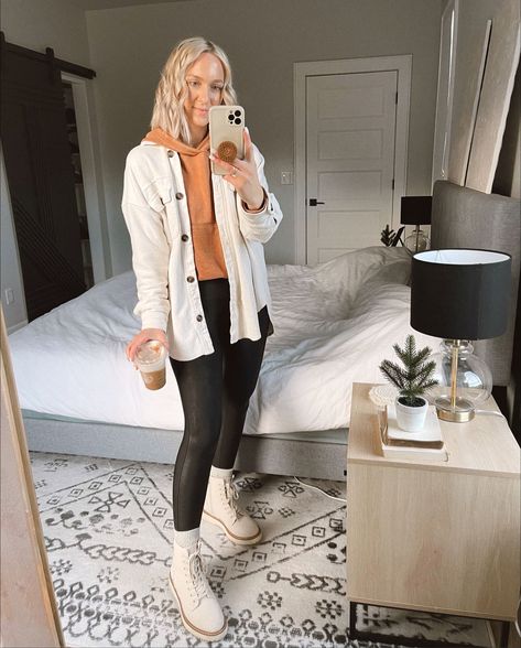 How To Style White Shacket, Gray And White Shacket Outfit, Ivory Shacket Outfit Women, Off White Shacket Outfit, White Shaket Jacket Outfit, Fleece Shacket Outfit, White Shacket Outfit, Cream Shacket Outfit, Shaket Jacket Outfit