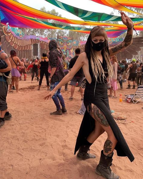 Trance Party, Boom Festival, Rave Fits, Festival Inspo, Hippie Life, Festival Looks, Hippie Outfits, Festival Outfit, Festival Outfits