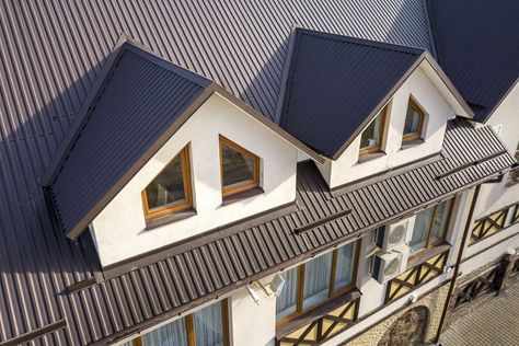 12 Things to Know About Metal Roofing Flat Metal Roof, Metal Shingle Roof, Metal Roof Installation, Metal Shingles, Roof Restoration, Flat Roof House, Roofing Options, Roof Inspection, Residential Roofing