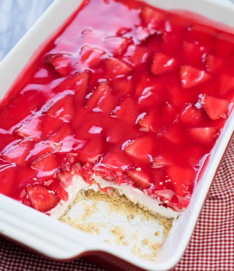 Strawberry Delight - The Perfect Dessert - An Alli Event Pretzel Salad Dessert, Strawberry Delight Recipe, Danish Dessert, Honey Dessert, Strawberry Pretzel Salad, Pretzel Salad, Strawberry Pretzel, Strawberry Delight, Strawberry Dessert Recipes