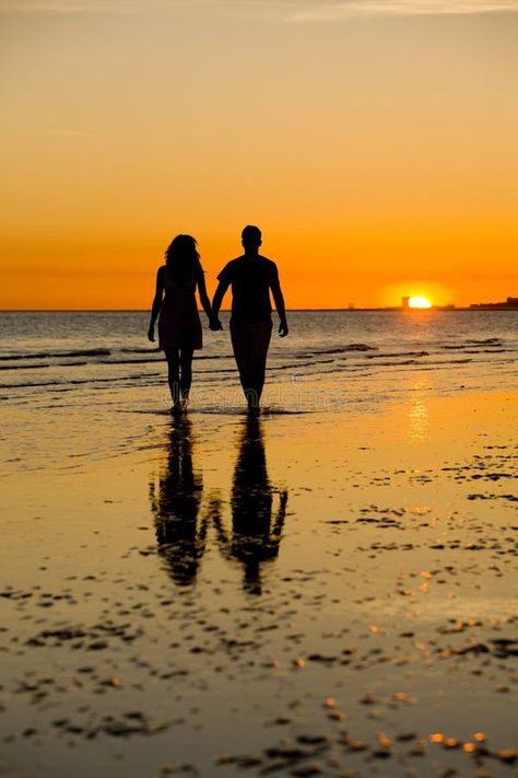 Sunset Love stock image. Image of lover, ocean, adults - 9453265 Canvas Art Gifts, Couple Beach Pictures, Lovers Images, Black Couple Art, Couple Silhouette, Romantic Sunset, Romantic Cards, Love Backgrounds, Couple Picture Poses