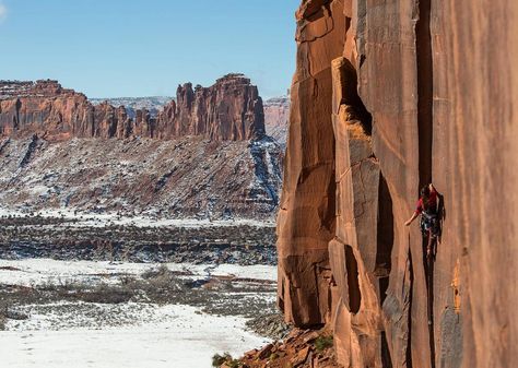 Utah Red Rocks, Solo Climbing, Rock Cliff, Cliff Face, Indian Creek, Cross Country Road Trip, Rock Climbers, Southern Utah, Climbing Wall