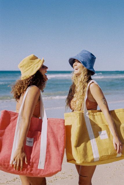 Beach Gear Must Have, Beach Bag Design, Summer Content Ideas, Film Beach Photography, Summer Shoot Ideas, Summer Merch, Summer Moodboard, Summer Shoot, Get Summer Ready