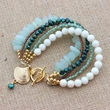 Bracelets With Beads, Mermaid Bracelet, Sea Glass Bracelet, Glass Bracelet, Diy Schmuck, Jewelry Projects, Shibori, Diy Bracelets, Wire Jewelry