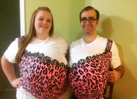 Married Couple Costumes, Halloween Casal, Partner Costumes, Easy Couples Costumes, Punny Halloween Costumes, Costume Ideas For Halloween, Couples Costumes Creative, Halloween Costumes Diy Couples, Costume Bra