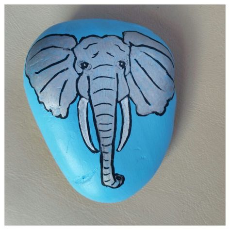 Cat Rock, Magnet Ideas, Elephant Rock, Happy Stones, Elephant Painting, Rock Painting Ideas Easy, Elephant Ears, Painting Rocks, Elephant Head