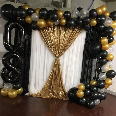 Reunion Themes High School, High School Class Reunion Decorating Ideas, Class Reunion Photo Backdrop, Class Reunion Balloon Arch, Class Reunion Backdrop Ideas, 20 Year Reunion Decorations, 20th Class Reunion Ideas, High School Reunion Decor, Class Reunion Decoration Ideas