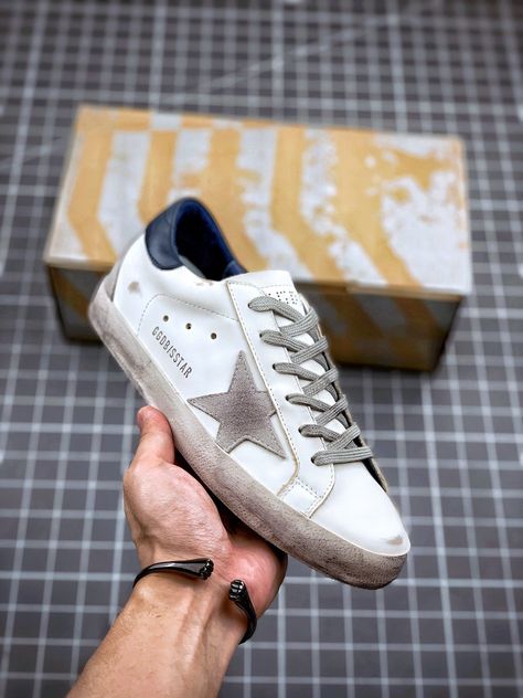 Golden Goose Sneakers Outfit, Sneakers Outfit Men, Golden Goose Sneakers, Cool Outfits For Men, Star Sneakers, Super Star, Sneakers Outfit, Casual Summer Dresses, Designer Sneakers