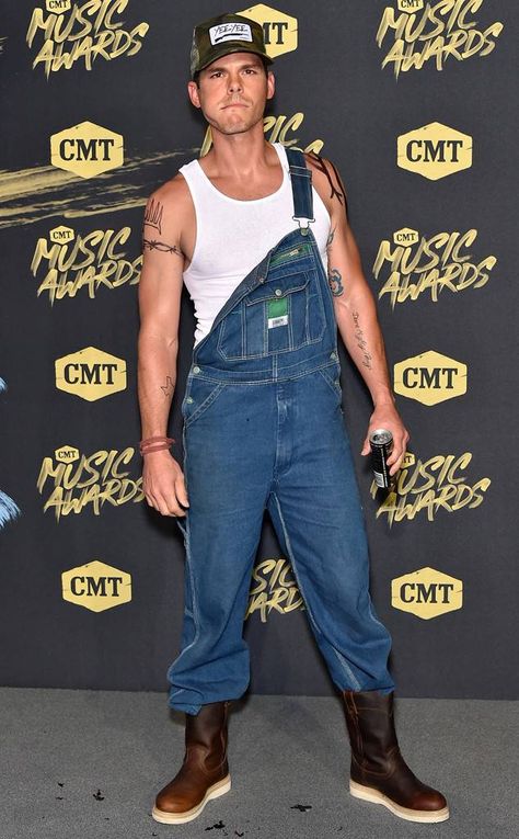 Earl Dibbles Jr Costume, Country Music Outfit, Music Outfits, Granger Smith, Earl Dibbles Jr, Tony Awards Red Carpet, John Mayer Concert, Country Pics, Billboard Music Awards Red Carpet