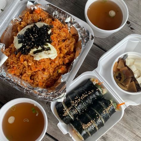 Korean Lunchbox Aesthetic, Korean Food Aesthics, Kimchi Fried Rice Aesthetic, Korean Lunch Aesthetic, Kimbap Aesthetic, Kimchi Aesthetic, Lunchbox Aesthetic, Korean Food Aethstetic, Korean Lunch