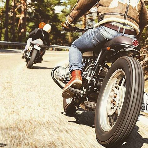 Redwing Boots, Motorcycle Camping Gear, Bmw Scrambler, Bmw Boxer, Vintage Helmet, Cafe Racer Style, Motorcycle Camping, Bmw Cafe Racer, Motorcycle Culture