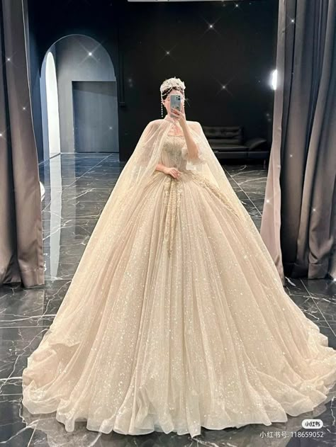 Wedding Day Robes, Korean Wedding Dress, Puffy Wedding Dresses, Pretty Quinceanera Dresses, Sparkle Wedding Dress, Pretty Wedding Dresses, Fancy Wedding Dresses, Fancy Dresses Long, Princess Ball Gowns