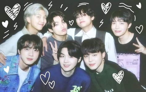 Bts Group Photo Wallpaper, Bts Laptop Wallpaper, Walpapers Cute, Bts Wallpaper Desktop, Bts Header, Bts Backgrounds, Bts Group Photos, Wallpaper Bts, Jimin Wallpaper