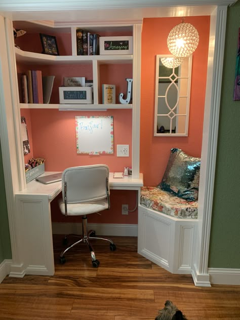 Regular closet turned into an office. Closet Into Office, Closet Turned Office, Closet Desk, Make A Closet, Home Office Closet, Closet Office, Small Home Offices, Office Nook, Small Home Office