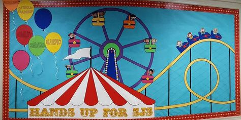 Carnival Bulletin Board- Roller Coasters! Music Theme Preschool, Circus Bulletin Boards, Carnival Bulletin Boards, Carnival Classroom, Circus Classroom, Birthday Board Classroom, Fair Theme, Board Classroom, Circus Decorations